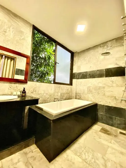 Premium One Bedroom Apartment Is 10 Mins Away From Hoi An Old Quarter